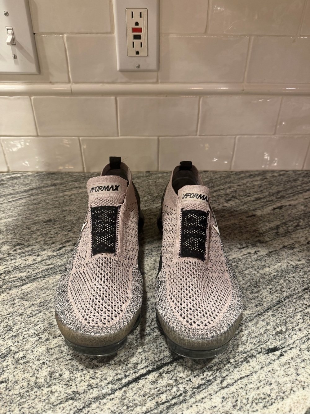 Women’s Nike VaporMax Moc 2 Moon Particle AJ6599-202 Size 8 - Picture 2 of 10